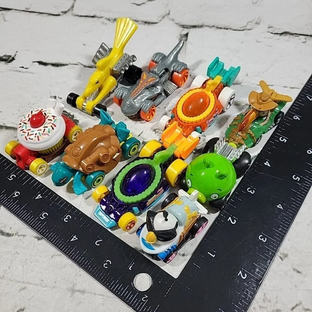 Hot Wheels Lot of 9 Cars‎ Fun Dino Rider Bubblematic Angry Birds Tortoshell
